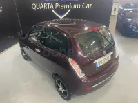 Usado Lancia Ypsilon 75 CV (55 kW) 2011 Granate Utilitario