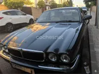 Usado Jaguar XJ8 Executive 240 CV (176 kW) 1998 Azul Berlina
