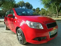 Usado Chevrolet Aveo LT 84 CV (61 kW) 2010 Rojo Berlina