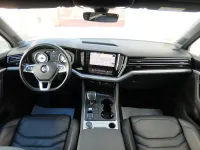Second-hand VW Touareg R-line 231 CP (169 kW) 2021 Alb SUV