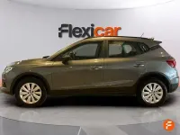 Usado Seat Arona Ecomotive 95 CV (69 kW) 2018 Gris SUV