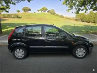 Usado Ford Fiesta 70 CV (51 kW) 2006 Negro Utilitario