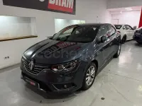 Usado Renault Mégane Intens 110 CV (80 kW) 2017 Azul Berlina