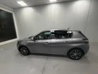 Usado Peugeot 308 Active 110 CV (80 kW) 2016 Gris / plata Berlina