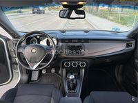 Usado Alfa Romeo Giulietta Distinctive 120 CV (88 kW) 2016 Blanco Utilitario