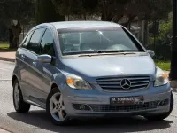 Usado Mercedes B200 Chrome 136 CV (100 kW) 2005 Gris Monovolumen