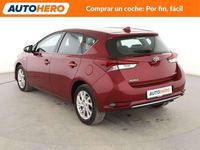 Usado Toyota Auris Hybrid Active 136 CV (100 kW) 2018 Rojo Utilitario
