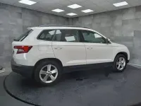Usado Skoda Karoq Ambition 150 CV (110 kW) 2021 Blanco SUV