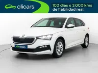 Usado Skoda Scala Ambition 110 CV (80 kW) 2023 Blanco Utilitario