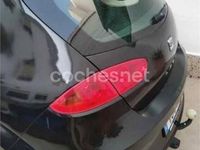 Usado Seat Leon Ecomotive 105 CV (77 kW) 2010 Negro Utilitario