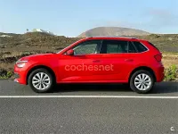 Usado Skoda Kamiq Ambition 110 CV (80 kW) 2022 Rojo SUV