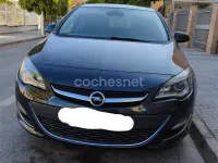 Usado Opel Astra Excellence 110 CV (80 kW) 2013 Negro Berlina