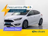 Usado Ford Focus ST-Line 125 CV (91 kW) 2018 Blanco Utilitario