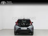 Usado Toyota Aygo X Play 72 CV (52 kW) 2024 Gris / plata SUV