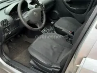 Używany Opel Corsa Club 75 KM (55 kW) 2003 Szary Hatchback