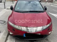 Usado Honda Civic Luxury 140 CV (102 kW) 2011 Rojo Berlina