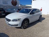 Usado Volvo V60 CC Momentum 150 CV (110 kW) 2016 Blanco Familiar