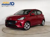 Usado Hyundai i10 67 CV (49 kW) 2021 Rojo Utilitario