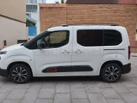 Usado Citroën Berlingo Feel 100 CV (73 kW) 2019 Blanco Monovolumen