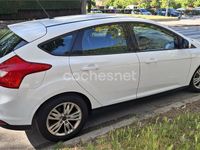 Usado Ford Focus Trend 100 CV (73 kW) 2012 Blanco Berlina