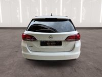 Usado Opel Astra Dynamic 150 CV (110 kW) 2019 Blanco Familiar