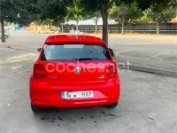 Usado VW Polo Advance 90 CV (66 kW) 2014 Rojo Berlina