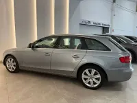 Usado Audi A4 136 CV (100 kW) 2012 Gris / plata Familiar
