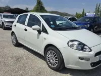 Usado Fiat Punto Pop 77 CV (56 kW) 2016 Blanco Utilitario