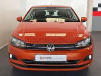 Usado VW Polo Advance 95 CV (69 kW) 2020 Naranja Utilitario