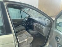 Usado Renault Scénic Expression 120 CV (88 kW) 2003 Verde Monovolumen