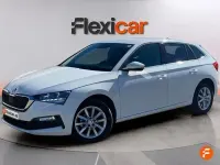 Usado Skoda Scala 110 CV (80 kW) 2022 Blanco Utilitario