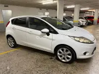 Usado Ford Fiesta 95 CV (69 kW) 2011 Blanco Berlina