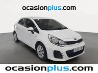 Usado Kia Rio 84 HP (61 kW) 2017 Branco Citadino