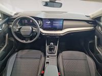 Nuevo Skoda Octavia Selection 116 CV (85 kW) 2025 Gris