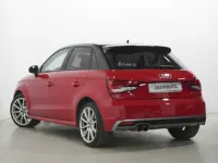 Usado Audi A1 Sportback Attraction 125 CV (91 kW) 2018 Rojo Utilitario