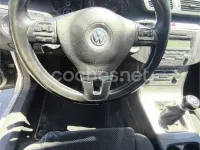 Usado VW Passat Edition 110 CV (80 kW) 2010 Gris / plata Berlina