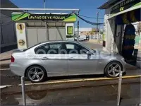 Usado BMW 318 143 CV (105 kW) 2009 Gris / plata Berlina