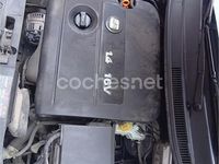 Usado Seat Ibiza 75 CV (55 kW) 2002 Gris / plata Berlina