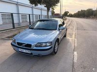 Usado Volvo S60 163 CV (119 kW) 2002 Gris / plata Berlina