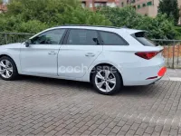Usado Seat Leon FR 110 CV (80 kW) 2024 Blanco Familiar