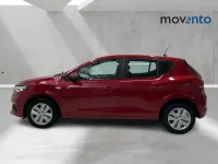 Usado Dacia Sandero Comfort 91 CV (66 kW) 2022 Rojo Berlina