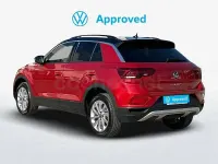 Usado VW T-Roc Life 110 CV (80 kW) 2024 Rojo SUV