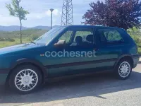 Usado VW Golf III GT 90 CV (66 kW) 1995 Verde Berlina