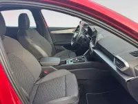 Usado Seat Leon FR 150 CV (110 kW) 2025 Rojo Familiar