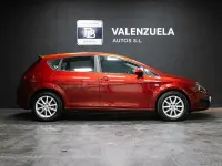 Usado Seat Leon Style 105 CV (77 kW) 2010 Granate Utilitario