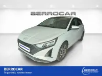 Usado Hyundai i20 79 CV (58 kW) 2026 Gris Utilitario