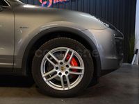 Usado Porsche Cayenne 262 CV (192 kW) 2015 Gris / plata SUV