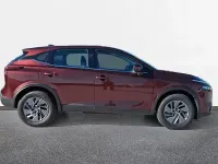 Usado Nissan Qashqai Acenta 140 CV (102 kW) 2021 Burgundy (metalizada) SUV