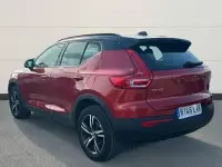 Usado Volvo XC40 R-Design 163 CV (119 kW) 2022 Rojo SUV