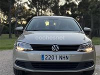 Begagnad VW Jetta Advance 105 HK (77 kW) 2013 Beige Sedan